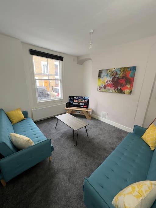 Hackney Mid & Long-Term Stays ลอนดอน ภายนอก รูปภาพ