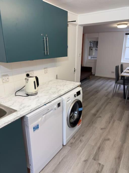 Hackney Mid & Long-Term Stays ลอนดอน ภายนอก รูปภาพ