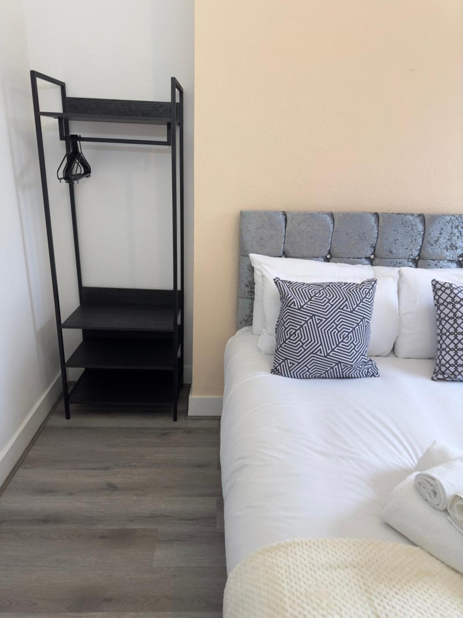 Hackney Mid & Long-Term Stays ลอนดอน ภายนอก รูปภาพ