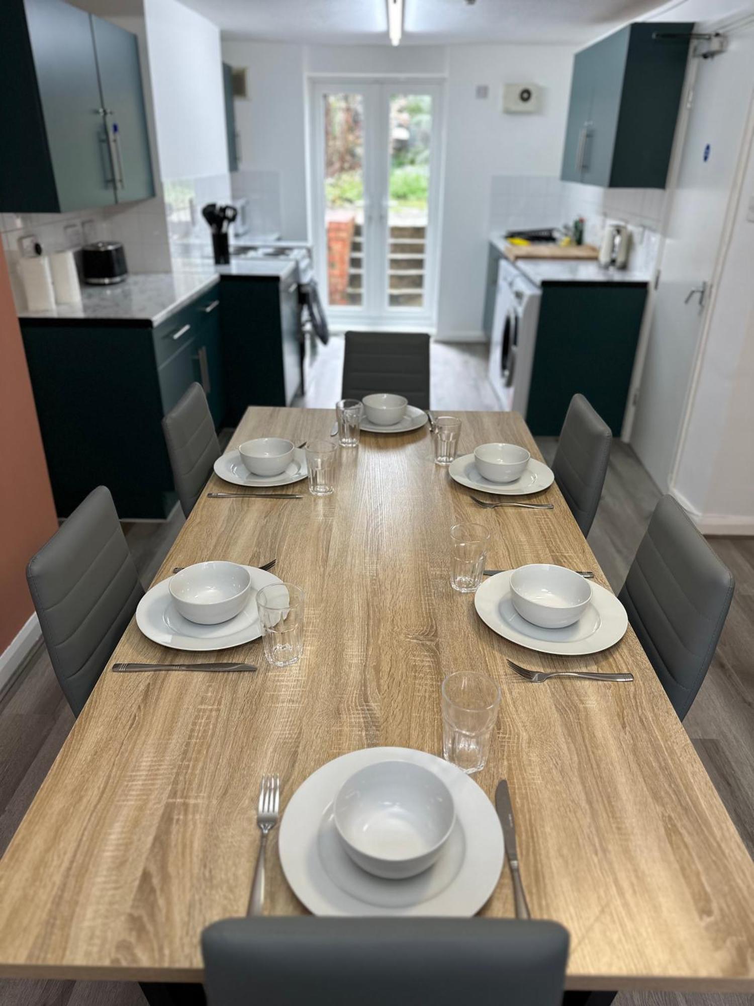 Hackney Mid & Long-Term Stays ลอนดอน ภายนอก รูปภาพ