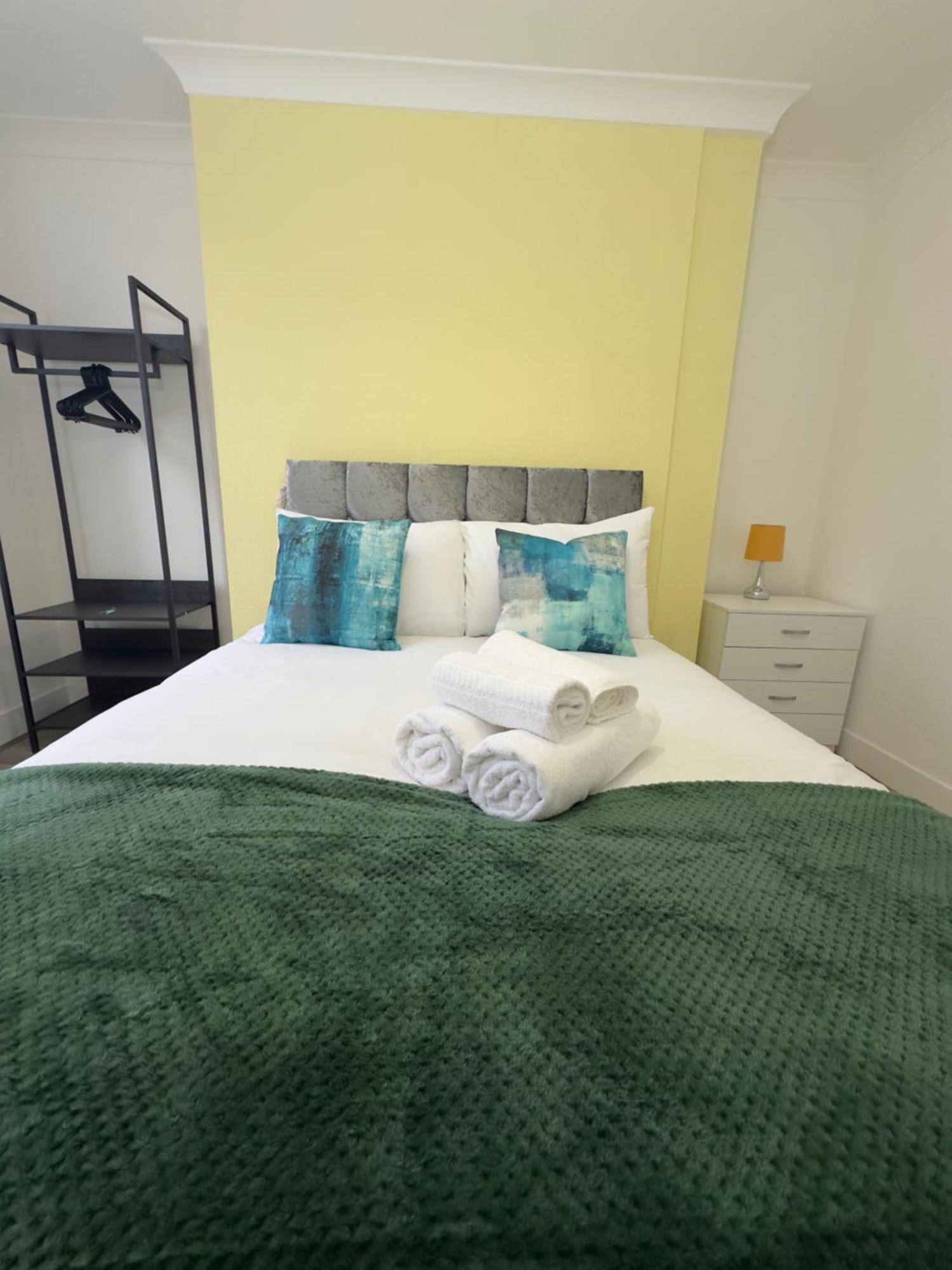 Hackney Mid & Long-Term Stays ลอนดอน ภายนอก รูปภาพ