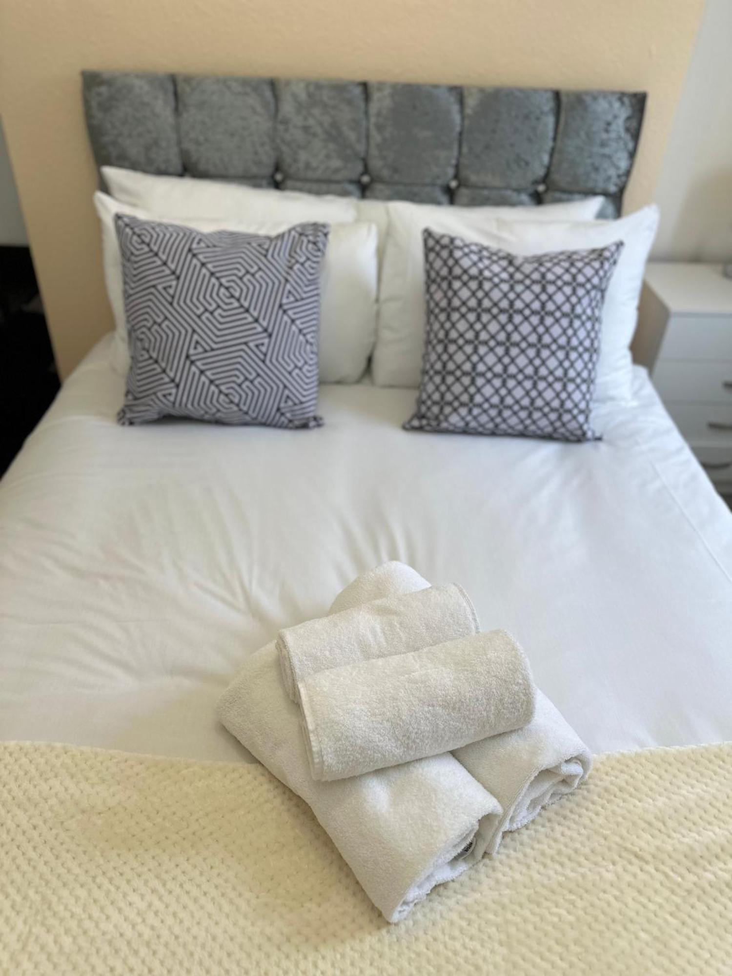 Hackney Mid & Long-Term Stays ลอนดอน ภายนอก รูปภาพ